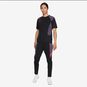 Nike 3 Piece Training Set Zip Up Jacket Lightweight TShirt Jogger Pants Swoosh
